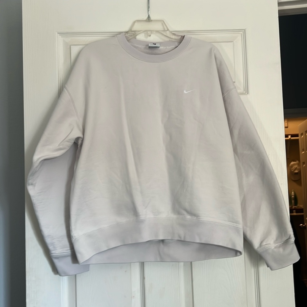 Nike sweatshirt